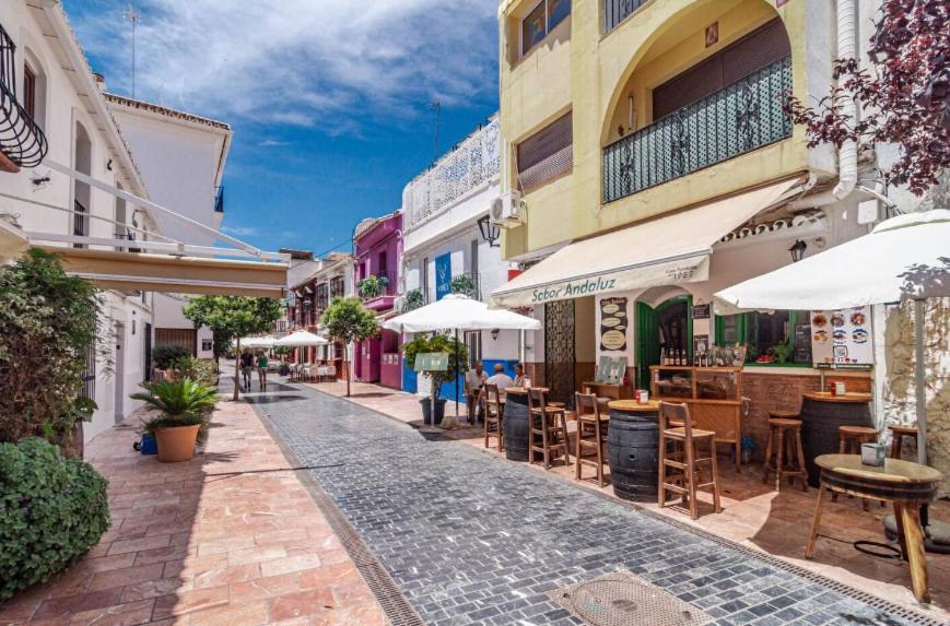 Impressive Apartment With 3 Bedrooms Metres From The Beach Estepona Exterior photo