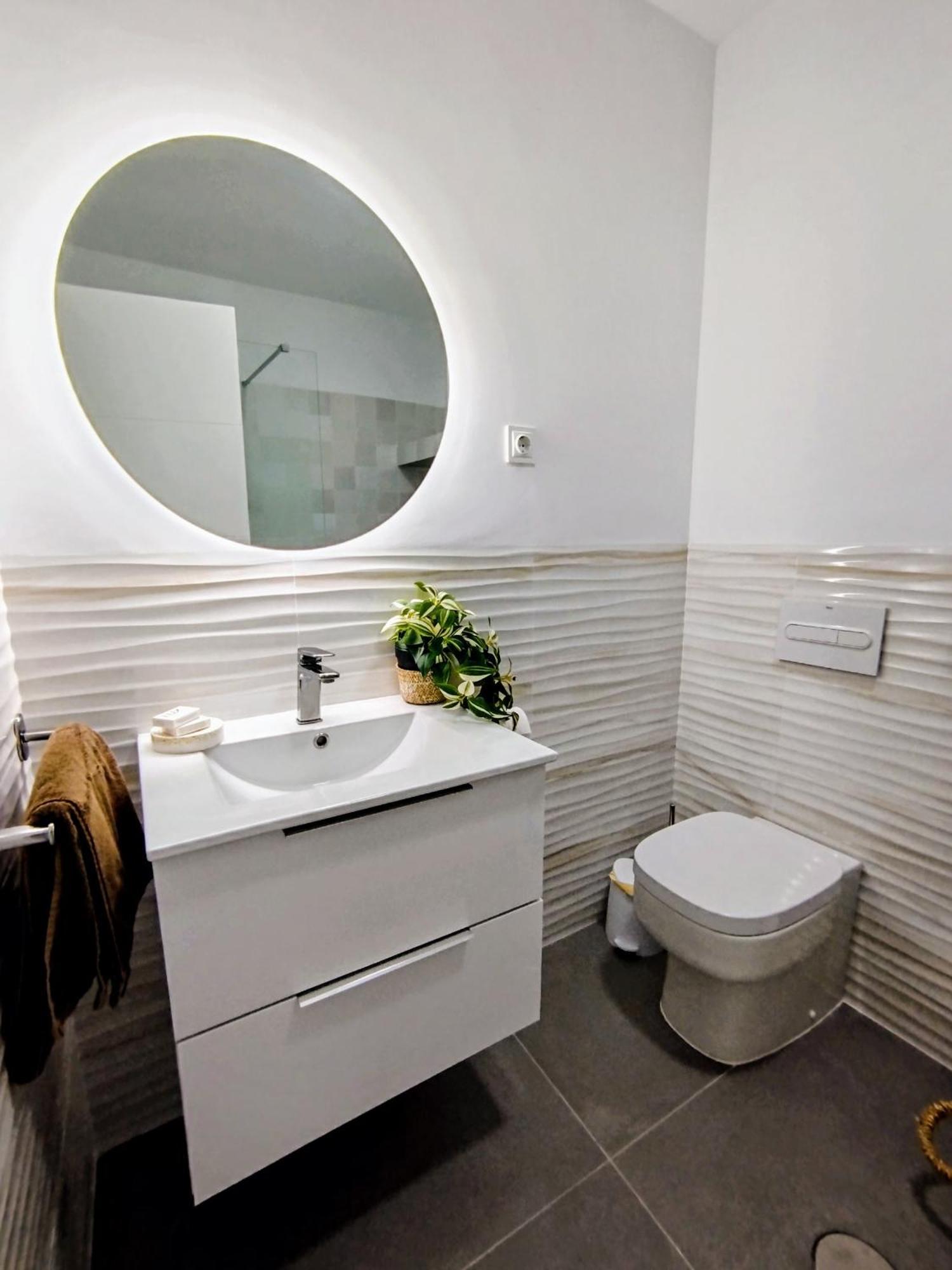 Impressive Apartment With 3 Bedrooms Metres From The Beach Estepona Exterior photo