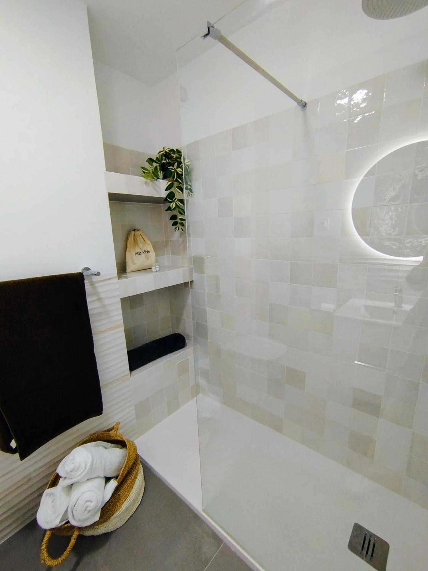 Impressive Apartment With 3 Bedrooms Metres From The Beach Estepona Exterior photo